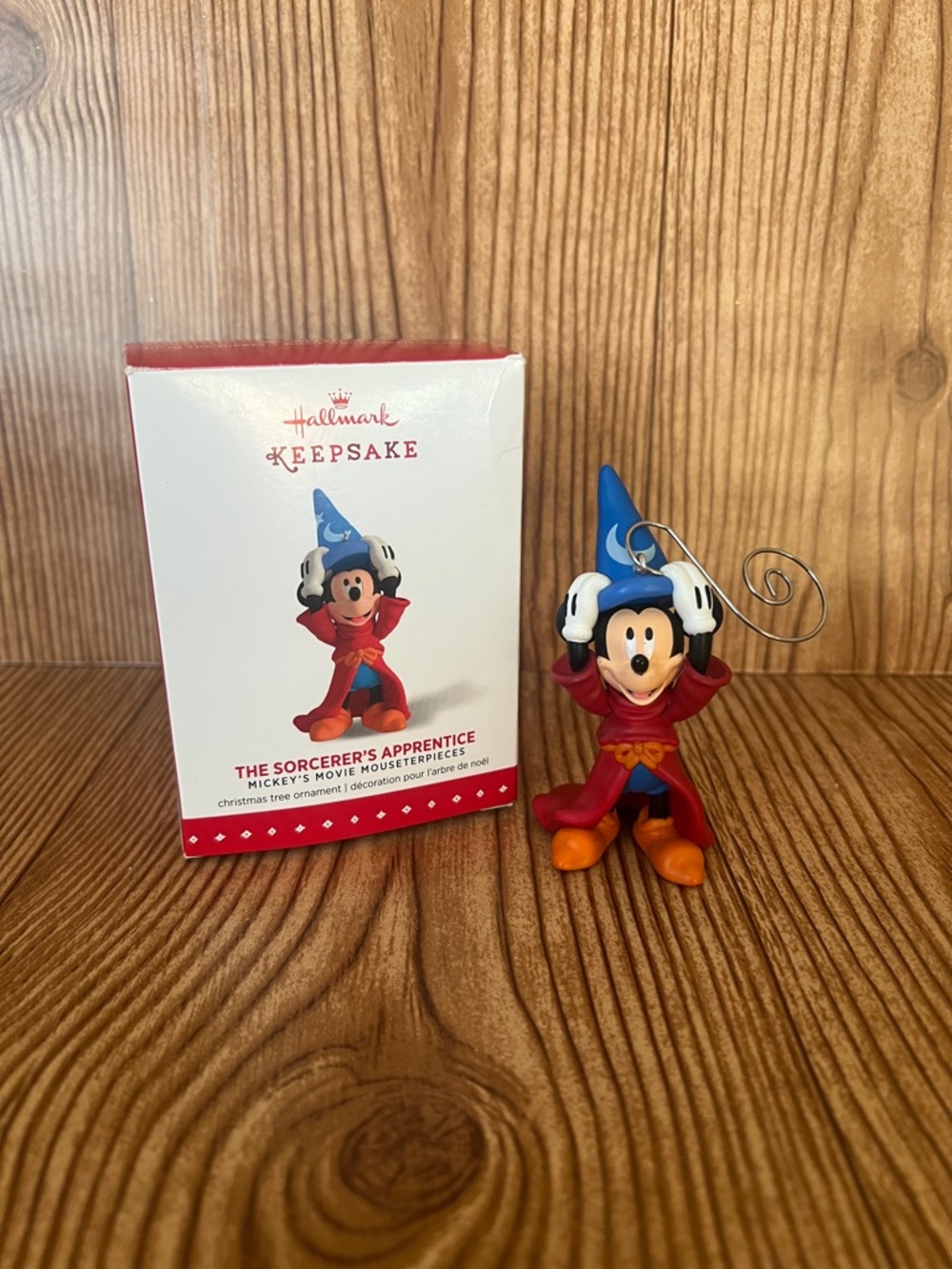 EUC Hallmark Disney Keepsake 2015 Fantasia Mickey Mouse Apprentice Ornament